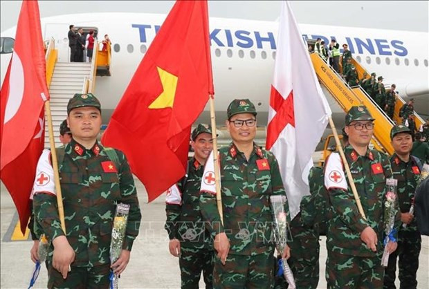 越南人民军救援队完成土耳其救援任务 安全回国。图自越通社 越南人民军救援队完成土耳其救援任务 安全回国 ảnh 2