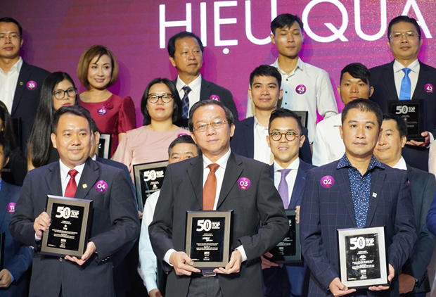 越捷航空公司跻身2019年越南最佳运营绩效公司前三名 ảnh 2