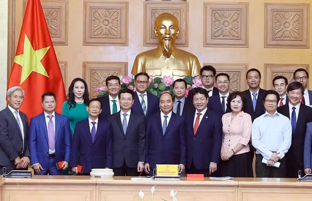 阮春福：绝对不能为发展经济而使疫情再次爆发 ảnh 2
