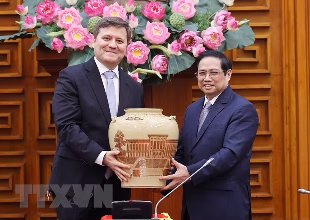 政府总理范明政会见波兰驻越大使格维尔 ảnh 1