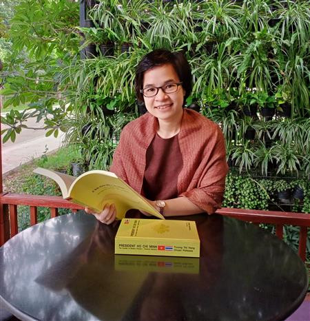 胡志明主席诞辰132周年：越南女博士向泰国读者传播胡伯伯思想 ảnh 2