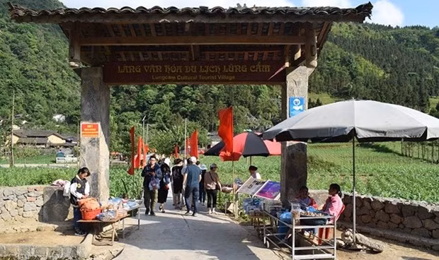 4•30及五一假期河江省接待游客人数近7万人次 ảnh 1