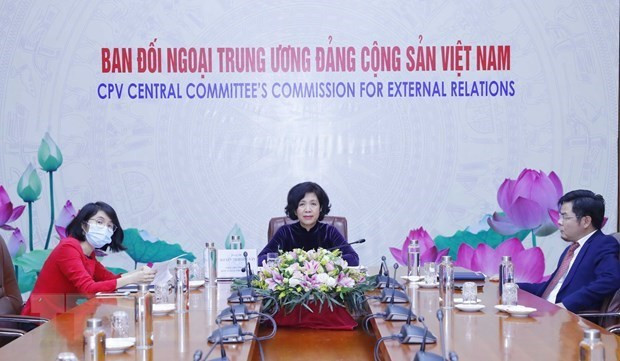 在河内分会场的与会代表。图自越通社 纪念越俄建交72周年的会议以线上方式举行 ảnh 1
