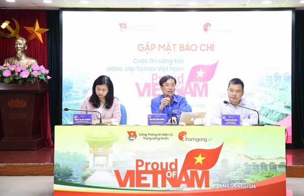 “为越南骄傲”短视频制作大赛启动仪式。图自《共青团报》 “为越南骄傲”短视频制作大赛正式启动 ảnh 1