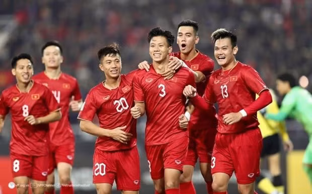 国际足联2023年3月排名：越南队上升一个名次 ảnh 1