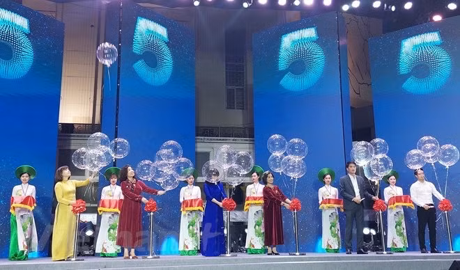 2023年河内旅游 - 2023年河内之旅活动亮相 ảnh 1