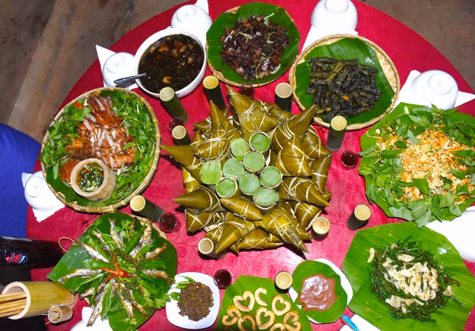 品尝色当族人的美食 ảnh 2