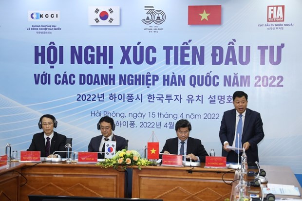 会议场景。图自越通社 海防市与韩国企业促进投资合作 ảnh 2