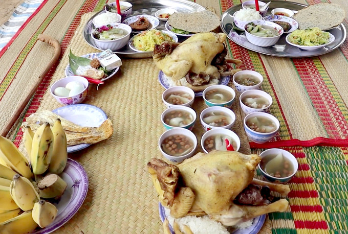 祭祀土地神仪式上的美食 net am thuc cham -anh 4-nguyen thanh.jpg