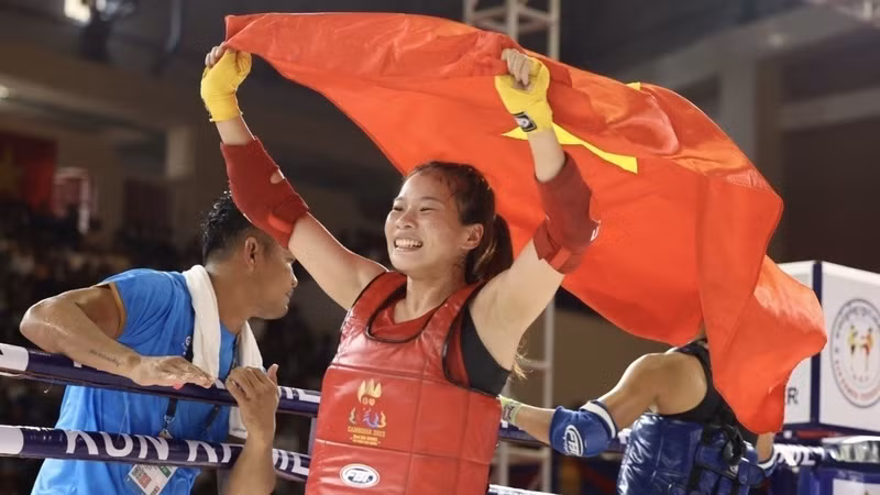 瑶族女性运动员为祖国夺金