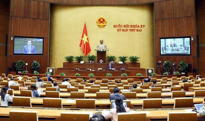 第十五届国会第二次会议：讨论两部法律草案