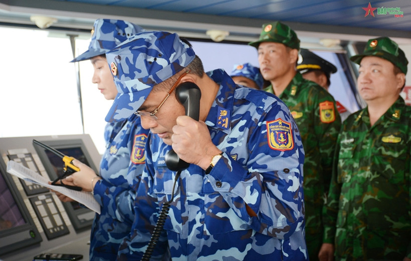 越中海警力量开展海上联合巡逻活动