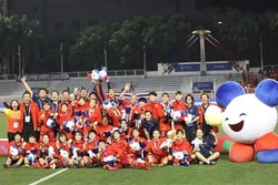 第30届东南亚运动会：越南妇女联合会向摘下金牌的越南女队足发奖金
