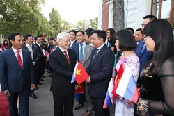阮富仲总书记：保护与发挥越俄传统友好关系