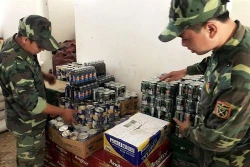 从柬埔寨私运到越南的大量产品被收缴