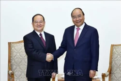 越南政府总理阮春福会见广西壮族自治区党委书记鹿心社