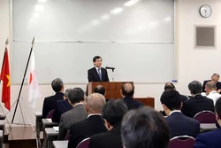 越南最高人民检察院检察长黎明智访问日本