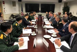 2019年越南与美国防务政策对话在华盛顿举行
