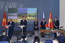 越南与捷克发表联合声明