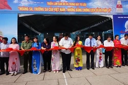 “黄沙长沙归属越南—历史证据和法律依据”地图资料展在薄辽省举行