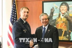 越南与美国空军学院加强防务合作关系