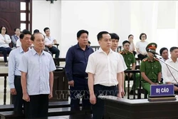 潘文英武及四名同案犯案件：两名被告获得减刑