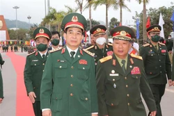 越老加强团结 携手共建和平友好边界线
