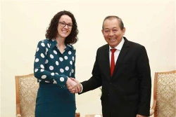 政府常务副总理张和平会见德国黑森州科技与艺术部长安吉拉·多恩