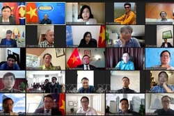 越南驻联合国代表团举行有关胡志明主席的诗歌座谈会