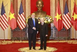 阮富仲就美国国庆243周年向美国总统特朗普致贺电