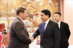 加强河内市与英国的教育合作