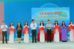 “黄沙、长沙归属越南——历史证据和法律依据”专题展在河南省举行