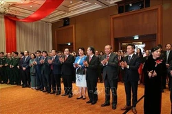 中国驻越大使馆举行越中建交70周年招待晚宴