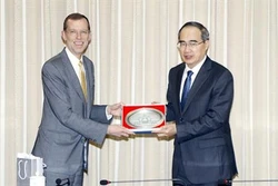胡志明市希望同美国加强教育领域的合作