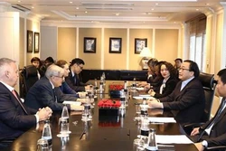 越南共产党与法国共产党加强合作