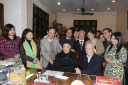 杜梅同志——勤俭节约和至公无私的好榜样