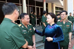 越南国会主席阮氏金银出席国防学院2018-2019学期开学典礼