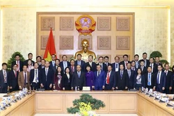 政府总理阮春福会见获得2018年国家驰名品牌的企业代表