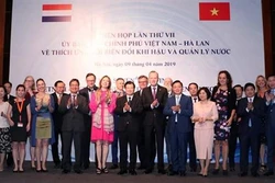 越荷加强应对气候变化交流合作