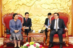 越共中央对外部部长黄平君会见老挝革命人民党中央对外部代表团