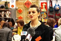  越南是布拉格圣诞慈善义卖活动不可或缺的代表