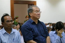 越南建设股份商业银行原董事长范功名腐败案二审宣判：撤回检察院的抗诉