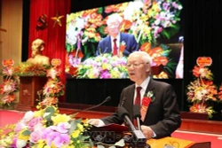 阮富仲出席胡志明国家政治学院成立70周年纪念典礼