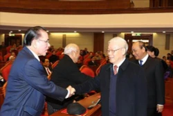 越共中央政治局举行原党和国家高层领导新春见面会