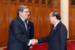 越南政府总理阮春福会见欧洲议会渔业委员会代表团