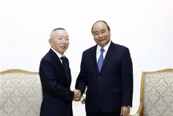 越南政府总理阮春福会见日本迅销集团总裁柳井正