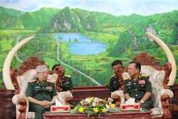 第一次越南-老挝国防政策磋商在万象举行