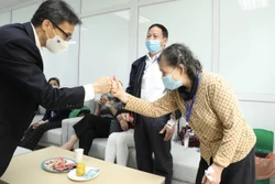 在确保安全前提下尽快为人民接种国产疫苗
