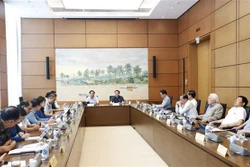 越南第十五届国会第三次会议新闻公报（第四号）