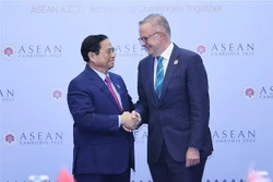 越南政府总理范明政会见澳大利亚总理安东尼·艾博年